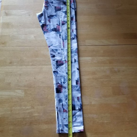 VARLEY Hayworth 7/8 Tights Leggings in Multi-Print - Picture 11 of 15